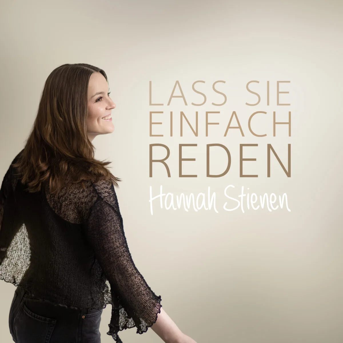 
                                                                Hannah Stienen